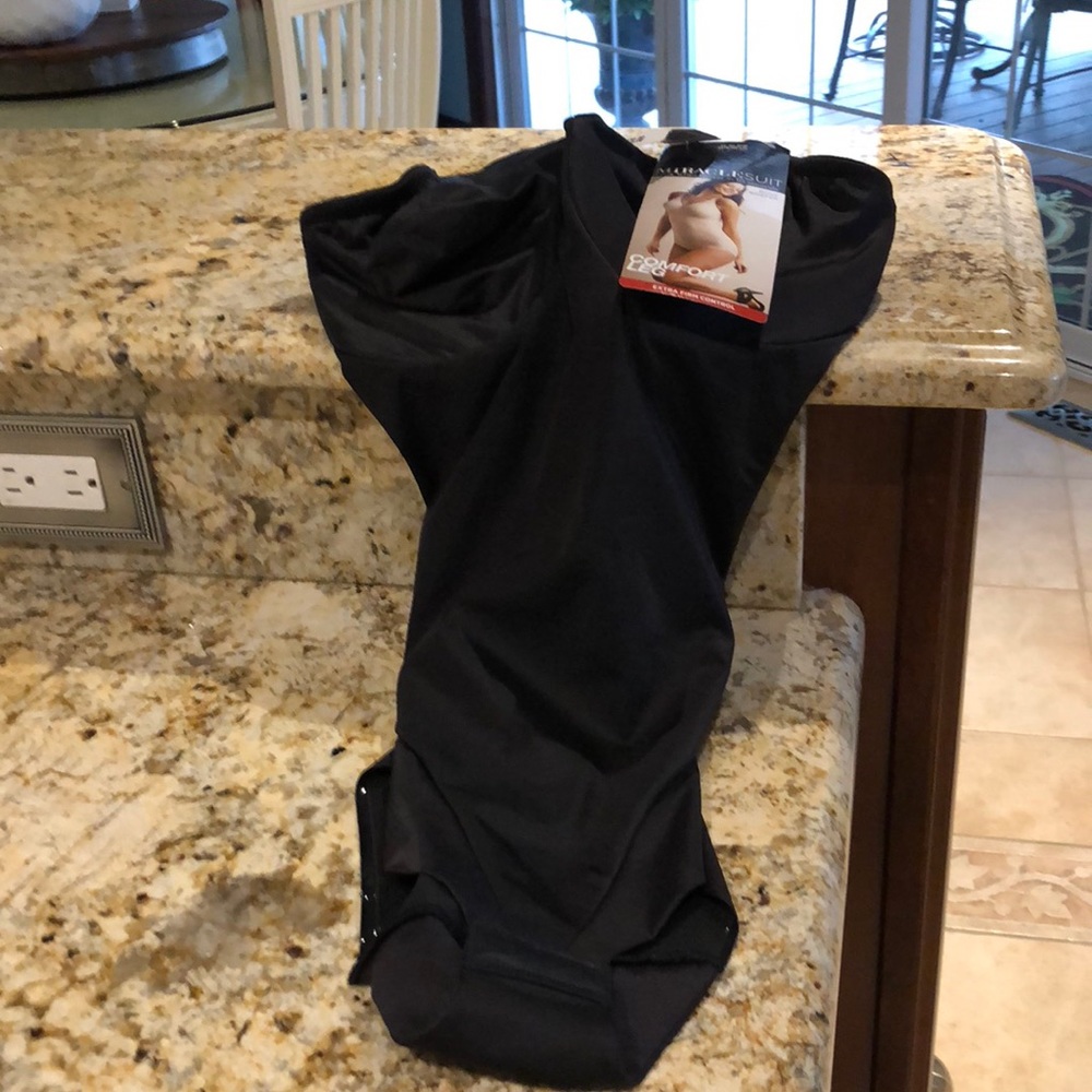 Miraclesuit comfort leg- body briefer